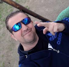 Extra Features Interviews Stein Miester about his film The Norah Zone —  Extra Features