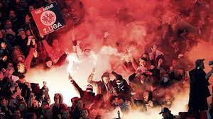 Mit ihrer fußballabteilung gilt die eintracht als einer der großen traditionsvereine im deutschen fußball. Wie Schlimm Sind Die Fans In Meinem Verein Die Gewalt Tabelle Der Bundesliga Eintracht Frankfurt Eintracht Frankfurt Ultras Eintracht