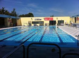 Gli habitué del nuoto non si sono certo fatti scoraggiare oltre alla vasca olimpionica da 50 metri è già aperta, ma in modo ridotto, anche la piscina piccola. Regole Per Riaperture Piscine I Gestori Minacciano Di Lasciare Modenaindiretta