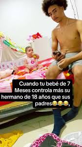 Niña Controla a Su Hermano de 18 Años
