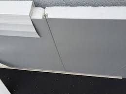 Gorilla Insulated Skirting From Skirtingdirect Com Mobile Home Skirting Underpinning Mobile Home Remodeling Mobile Homes