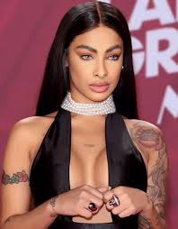 Yailin en los Latin Grammy 😍🐺💖✨