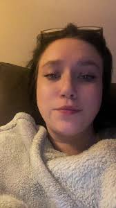 Kaitlyn Danielle Lowry (@kaitlyndaniellelo)