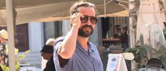 Τα νησιά του αιγαίου πελάγους είναι το σύμπλεγμα των νήσων του αιγαίου πελάγους, με την ηπειρωτική ελλάδα να βρίσκεται στα δυτικά και βόρεια και την τουρκία στα ανατολικά. O Tasos Noysias Niw8ei E3apsh Sto Nayplio Video Anagnostis Org Eidhseis