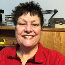 Another night at the KC #Badgers 🆚 Bruins ⏰ 8 p.m. 📍 Kohl Center 🖥️  @peacock 🔗 https://linktr.ee/badgermbb