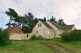 Zillow Has 133 Homes For Sale In Fort Bragg Ca View Listing Photos Review Sales History And Use Our Detailed Real Estate Filt Fort Bragg House Styles Zillow
