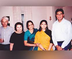 This video is about the contribution of tata group to build india. Throwback These Unseen Pictures Of Business Tycoon Ratan Tata From His Younger Days Are Jaw Dropping