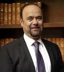 PARTICIPANTES Y MODERADORES Jorge Fernando Negrete Es uno de los analistas  del sector de las telecomunicaciones más destacados