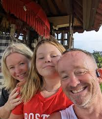 Looking for: 1 or 2 bed apartment or villa. Location: West Coast