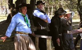 El juguete es un objeto cultural y tecnológico. El 25 De Mayo De 1810 Como Era Todo En Buenos Aires