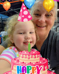 It has been a crazy week. I took Nora to her school for trunk or treating.  She had a great time. She helped with kegging at the brewery 😉 There was  Dress