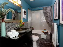You can also take a look at other pics below! Small Bathroom Decorating Ideas Pictures Tips From Hgtv Stylish Bathroom Modern Bathroom Design Luxurious Bathtubs