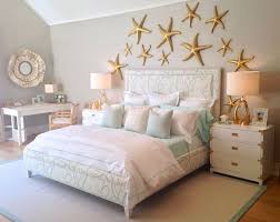 Car, pour donner à une chambre d'adulte un air harmonieux, il suffirait de trouver quelques touches unificatrices entre la couleur de peinture et la déco du lit. Epingle Sur Bedrooms