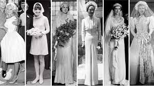 È stato un periodo nel quale semplicità e le linee dritte o appena svasate la facevano da abiti da sposa anni 70 corti. Abiti Da Sposa Vintage I Modelli Piu Iconici Dagli Anni 20 Ad Oggi Vogue Italia