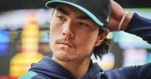 In “The Sweetest Swing in Baseball,” an insecure artist channels — Darryl  Strawberry?