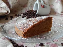 Scopri la ricetta della torta caprese senza farina e lievito, una versione adatta a tutti di un dolce classico, col gusto intenso del fondente perugina. Torta Al Caffe E Latte Senza Uova E Senza Lievito I Viaggi Di Ciopilla