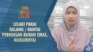 Majlis perkahwinan dimulakan dengan upacara niccayam (ikat janji) dengan memberi hadiah seperti pakaian antara adat yang dilakukan untuk menghormati dan mendapat restu termasuklah menyerah sebiji kelapa yang. Restu Ibu Bapa Dalam Perkahwinan Bakal Pengantin Usah Pandang Remeh Kashoorga
