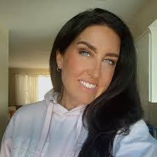 Kathleen Franklin's Instagram, Twitter & Facebook