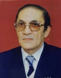 H. SIDDIK DOKUMACI (1939-2015) Şehrimizin saygın ailelerinden Şıhmatlar  ailesinin büyüklerinden, Maraş ekonomisine yön veren, Sanayi alanında  ilklere imza atan, Tevazuluğu ve güler yüzüyle şehrimiz insanlarının  muhabbetini kazanmış, Muhterem, Muteber ...