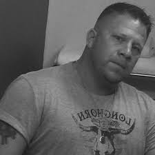 Thanks for all the birthday love today 💕 Apparently this is what 50 looks  like, even though I still feel like I'm 25 🙃 Turning 50 in the 50th state.  They say