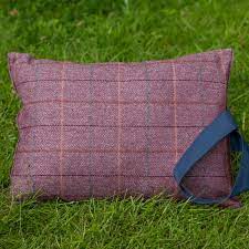 Garden trading ist eine kleine manufaktur aus oxfordshire in england. Garten Kniekissen Garten Hobbykissen Kissen Die Wolldecke De