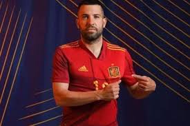 منتخب اسبانيا يلعب مواجهه اليوم بعتبره مستضيف المباراه الان ملعب اما منتخب السويد فهو الضيف في مواجهه اليوم علي الجانب الاخر في مواجهه المنتخب. Ø¥ØµØ§Ø¨Ø© ÙŠÙˆØ±ÙŠÙ†ØªÙŠ Ù…Ø¯Ø§ÙØ¹ Ù…Ù†ØªØ®Ø¨ Ø¥Ø³Ø¨Ø§Ù†ÙŠØ§ Ø¨ÙƒÙˆØ±ÙˆÙ†Ø§ Ø§Ù†Ø¯Ø¨Ù†Ø¯Ù†Øª Ø¹Ø±Ø¨ÙŠØ©