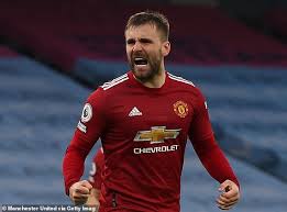 Manchester united defender luke shaw entered in the christmas spirit of giving in grand style by spending £10,000 ($12,800) on hampers from luxury london store harrods for manchester united. Luke Shaw Is Finally Showing Manchester United He Can Be A World Class Player T Gate