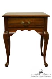 Cresent Furniture Traditional Queen Anne Style Solid Cherry 22 Accent End Table Nightstand High End Used Furniture In 2020 Cresent Furniture Furniture End Tables