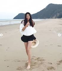 ศาลล้มละลายกลาง แจงพิทักษ์ทรัพย์ นาตาชา เปลี่ยนวิถี ผิดพลาดจากความล่าช้าประกาศราชกิจจาฯ ทั้งที่คดีจบแล้ว วันนี้ (19 ก.พ.) นายอนันต์ วงษ์. à¸™à¸²à¸•à¸²à¸Šà¸² à¹€à¸›à¸¥ à¸¢à¸™à¸§ à¸–