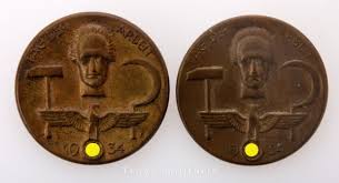 Die abzeichen gibt es mit und ohne hst. Nsdap Tag Der Arbeit 1934 Archiv Trave Militaria Orden Und Ehrenzeichen