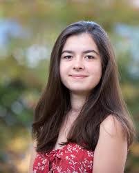 Andrea Onate's Instagram, Twitter & Facebook