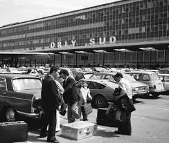 Pour information, des pétitions très populaires ont parfois mis à peu près un an avant d'atteindre le seuil du million de signatures. Privatisation D Adp Le Referendum En Bout De Piste Le Parisien