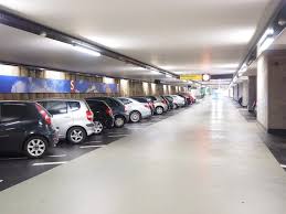In diesen zonen ist das parken zu festgesetzten zeiten kostenpflichtig. Parken In Wien Infos Zu Parkpickerl Parkscheinen Und Kurzparkzonen Vienna At Vienna At