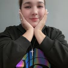 Damien Howe's Instagram, Twitter & Facebook