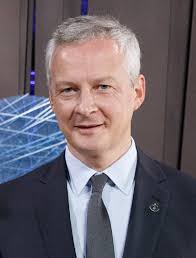 Le négociateur européen du brexit, qui ne cache pas ses ambitions nationales, a lancé une initiative politique. Bruno Le Maire Wikipedia