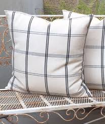 Black And White Plaid Pillows 10 Hot Home Trends For 2018 Plaid Decor Black White Pillows Pillows