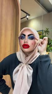 boring laa min nak makeup macam ni ada mua yg pandai tak?