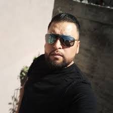 Alexander Balladares's Instagram, Twitter & Facebook