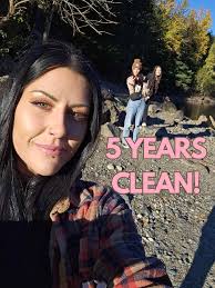 Ali alumna celebrates 9 years clean