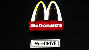 Mc command center adds some npc story progression options and greater control to your sims 4 gaming experience. 21 Jahriger Auf Mc Donald S Parkplatz Angegriffen Radio Allgauhit