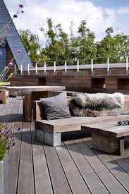 Loungemobel Aus Wetterbestandigem Hartholz In 2020 Lounge Mobel Lounge Outdoor Dekorationen