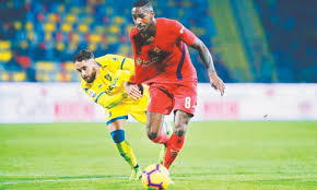 He was a reserve player during the 2010 season. Late Goal Helps Frosinone Draw With Fiorentina Newspaper Dawn Com