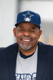 🏈✨ We're proud of our Crowley High School football team! Players woke up  early to spread positivity by visiting elementary schools across the  district Thursday. They greeted families with warm smiles, opened