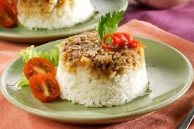 Langkah pertama masukan terlebih dahulu beras yang sudah dicuci bersama dengan daun salam dan air kaldu nasi tim tidak hanya untuk anak anda atau orang sakit, kini nasi tim dapat menjadi hidangan utama yang menyehatkan dan cocok untuk dikonsumsi untuk. Resep Nasi Tim Ayam Bawang Enak Ini Dijamin Bikin Perut Puas Semua Halaman Sajian Sedap