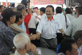 Upacara mengangkat sumpah dan menandatangani surat sumpah bangunan dewan undangan negeritarikh ; Mp For Sandakan Stephen Wong Democratic Action Party Facebook