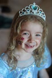 I have seen a few posts about being upset not being able to book the royal  dream either cause it's full or your wee one is under 3. These photos are  back