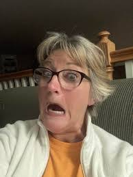 Diane Barton's Instagram, Twitter & Facebook