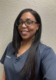 Dr-Nikki Thornton (@drniiki) • Instagram photos and videos