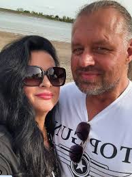 Iris Klein sucht neuen Freund: Katzenberger-Mama nach Trennung voll auf  Flirtkurs!