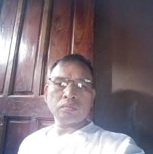 Bakit si Abalos ang Senador ko? Education -Bachelor of Arts degree in  history and political science at De La Salle University in 1982. -Bachelor  of Laws degree in 1987 at Ateneo De